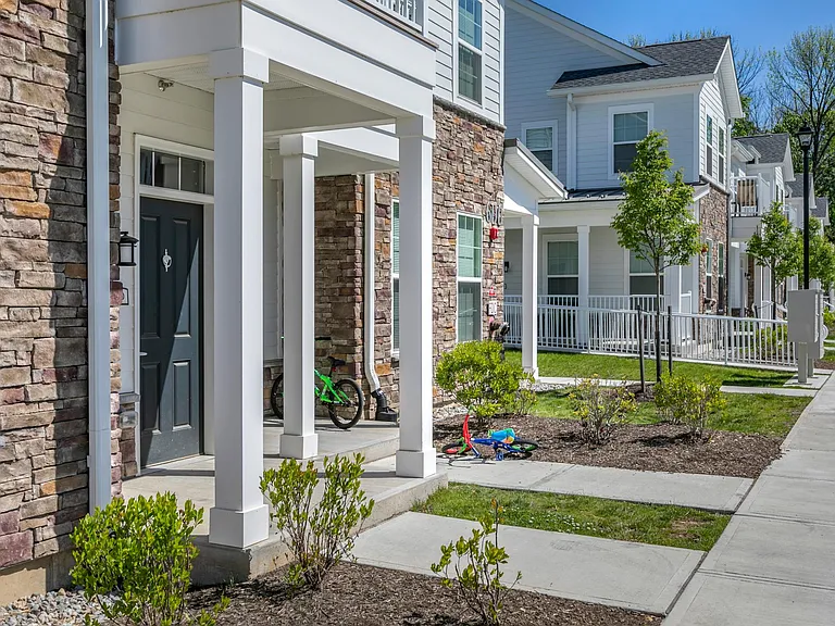 The Willows at Annandale Village — Photo 18