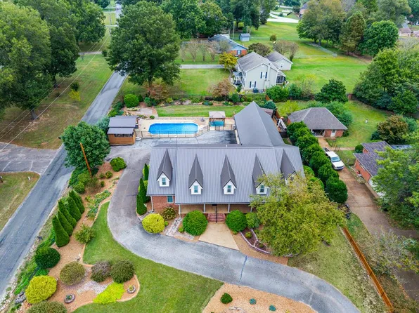 15 Chesapeake Dr, Mc Kenzie, TN 38201