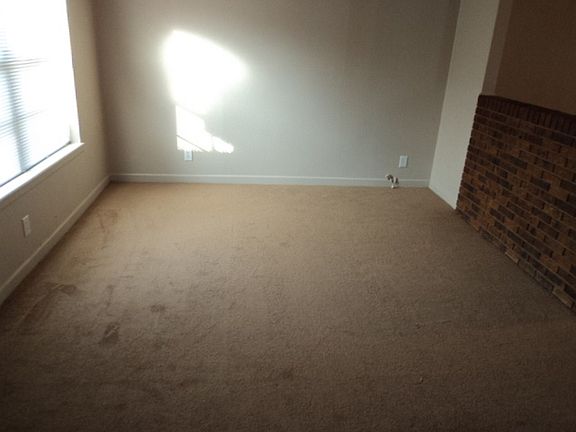 2nd image of 2922 Honeysuckle Dr