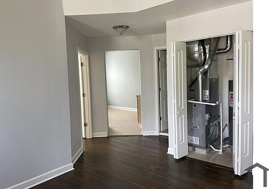 2nd image of 728 N Pine Ave #1F