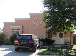 909 Chalan Dr, Laredo, TX 78045