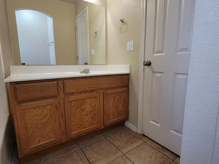 14211 Otter Point Dr — Photo 40