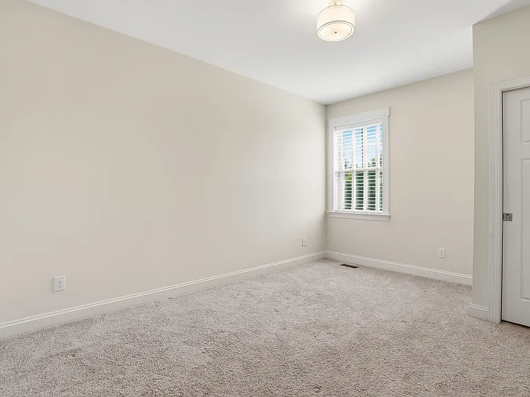 2nd bedroom with walk-in closet