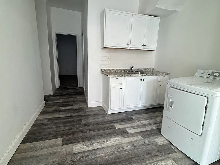 4133 Pennsgrove St #1 — Photo 2