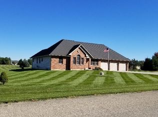 4548 1369th Rd, Earlville, IL 60518