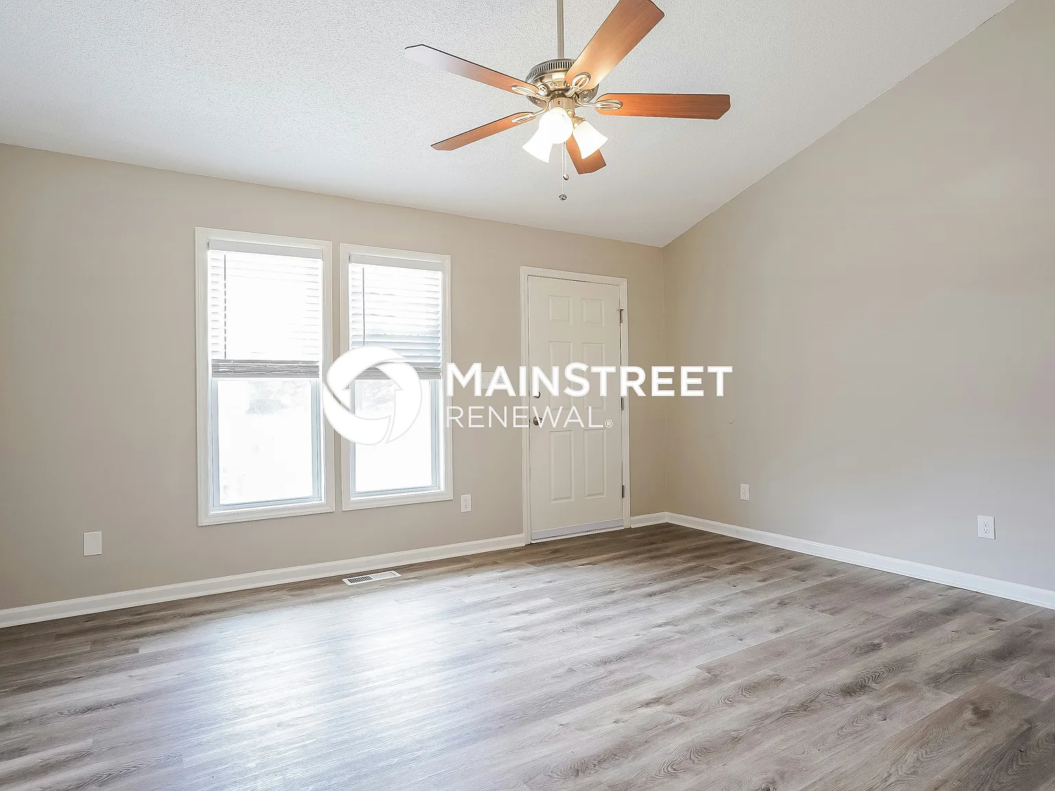 1402 Mandolin Pl — Photo 4