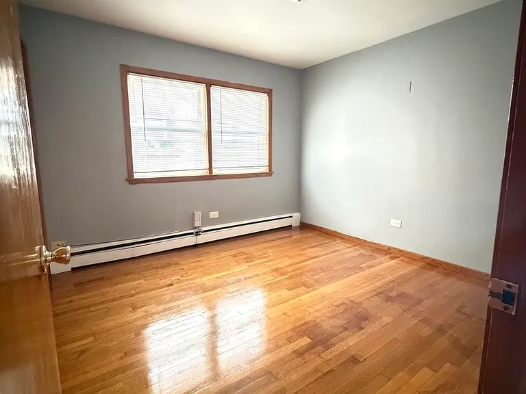 7732 W Addison St #1 — Photo 14