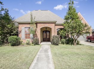 218 Isaiah Dr, Lafayette, LA 70508