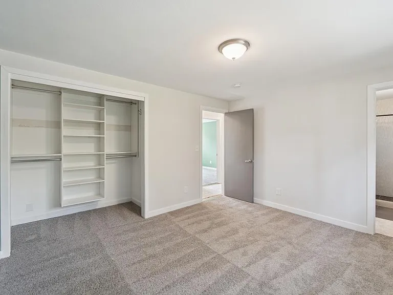 1140 N 146th Pl — Photo 23