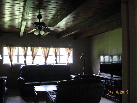 3rd image of 1808 Meadowlark Ln