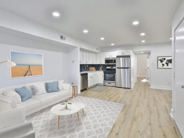 Stone Hill Apartments