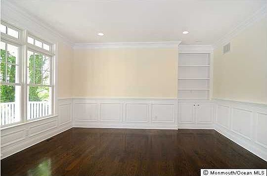 3rd image of 44 Park Ave