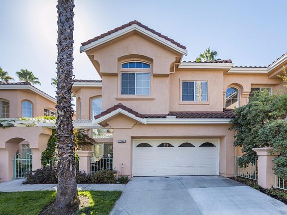2nd image of 2116 Vizcaya Way