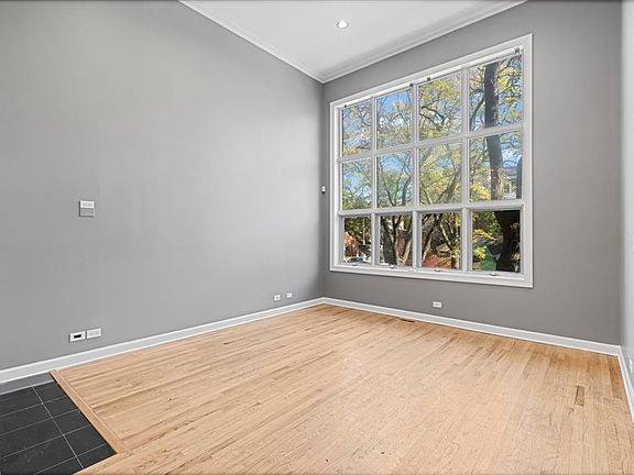 5th image of 747 W Wrightwood Ave APT C