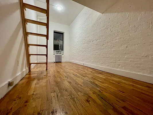 Rented by Building Equity Real Estate LLC | media 5