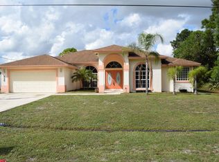 525 SW Cherryhill Rd, Port Saint Lucie, FL 34953