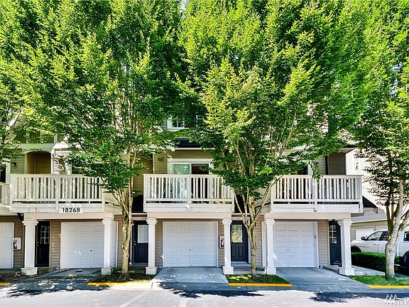2nd image of 18268 NE 97th Way Unit 104