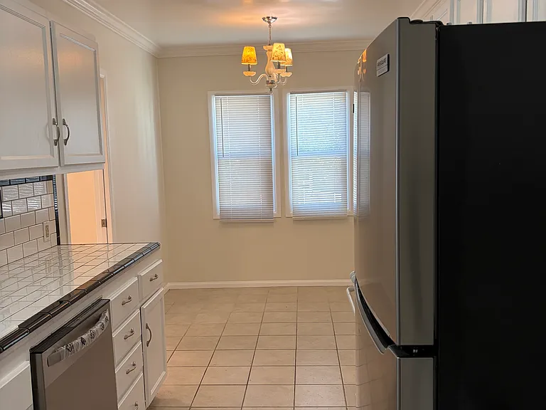 515 N Gardner St #515 — Photo 4