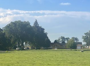 407 B St, Stapleton, NE 69163