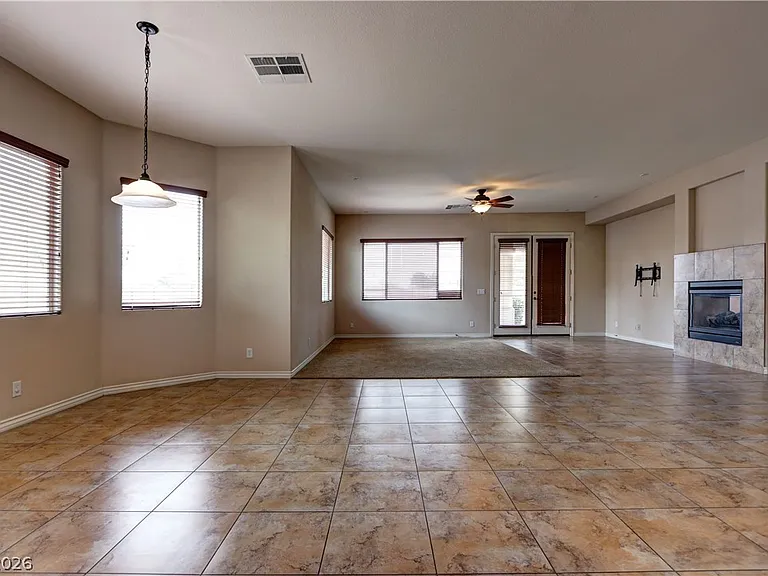 7560 Prancing Pony Ct — Photo 9