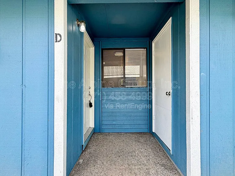 3800 NW Chemult Pl #D — Photo 2