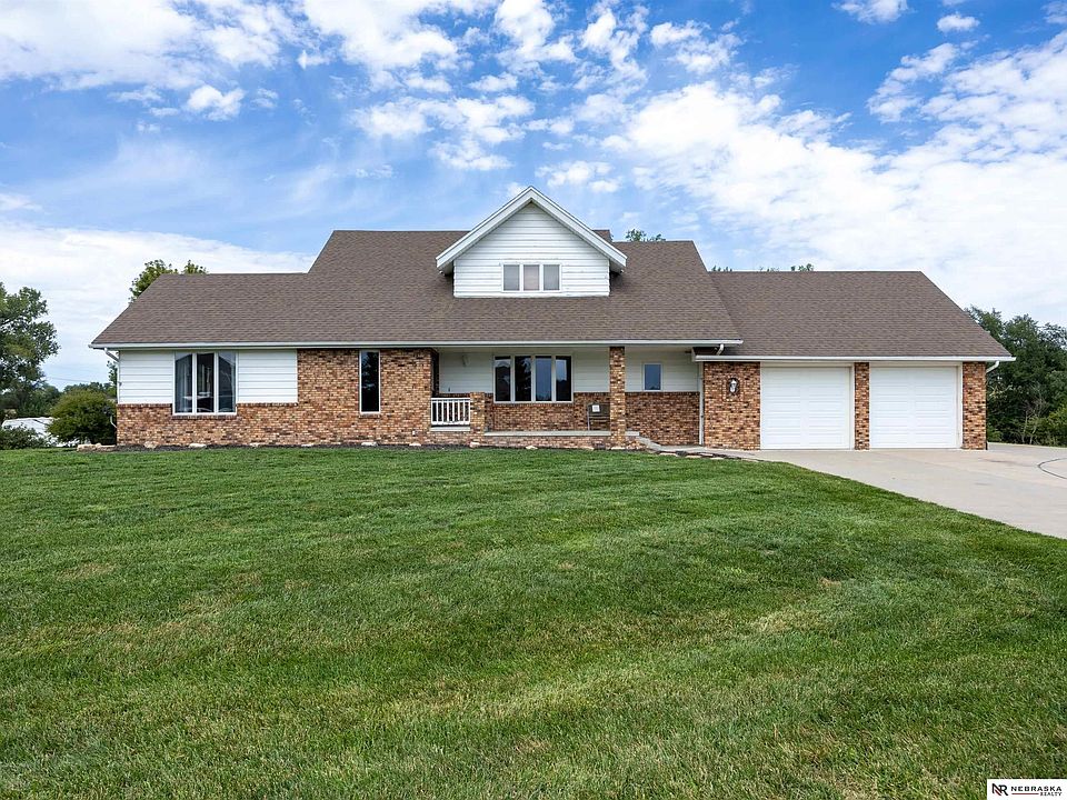 1st image of 15456 Reagan Dr