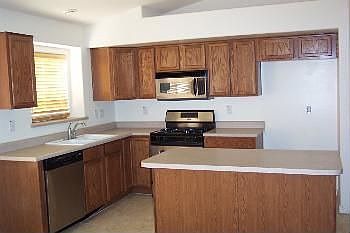 4th image of 4007 W Kings Ave