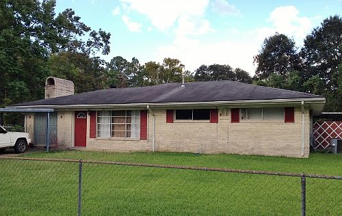 3rd image of 121 Nelda Dr