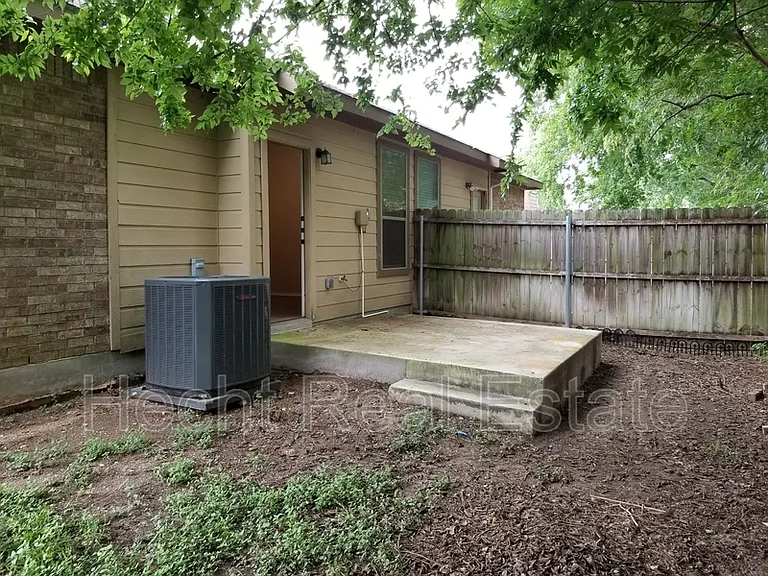 1027 Brown Rock Dr #1 — Photo 20