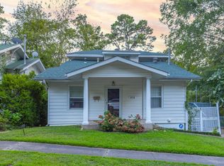 212 Fairfax Dr, Little Rock, AR 72205