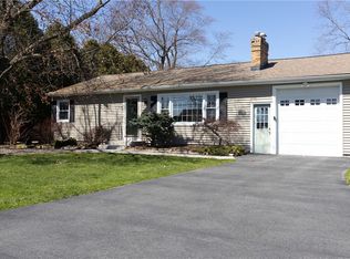 936 Plank Rd, Penfield, NY 14526