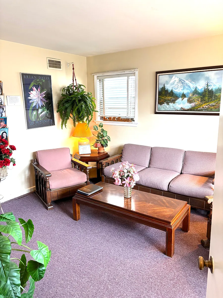 Building Photo - 637 Bloomfield Ave #1