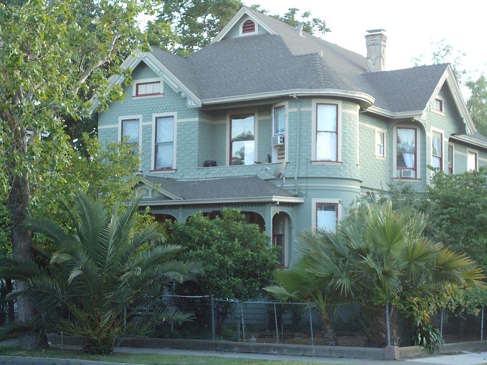 1st image of 104 W Magnolia St APT 2