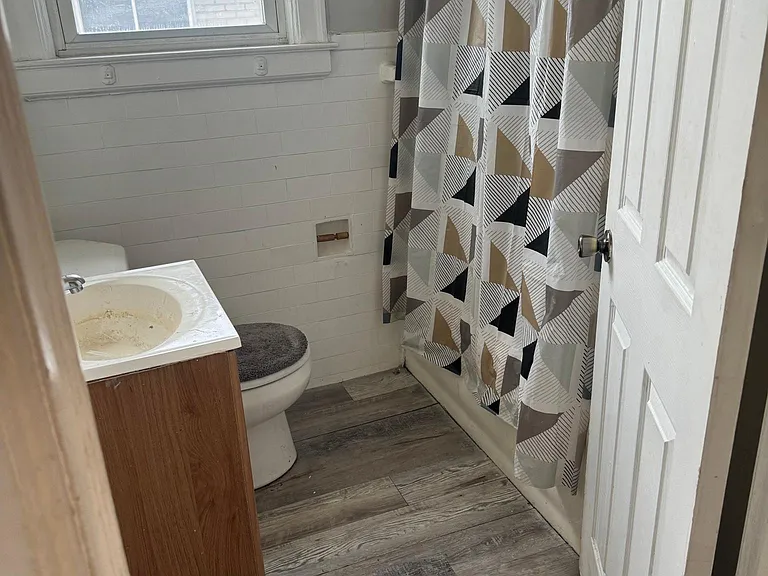 16220 Lawton St #2S — Photo 6