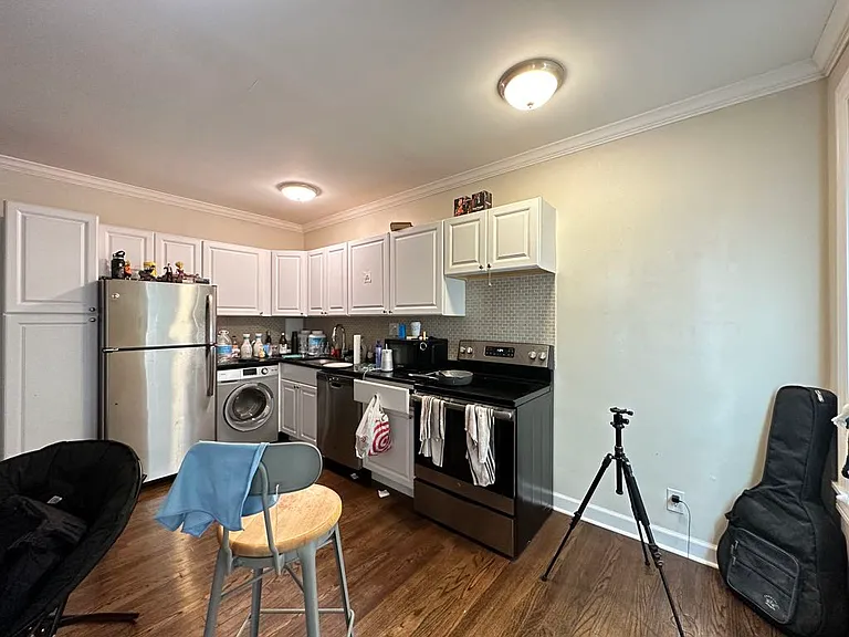 3345 N Marshfield Ave #703 — Photo 3