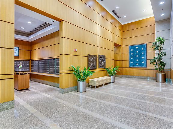 4th image of 400 N La Salle Dr APT 2301
