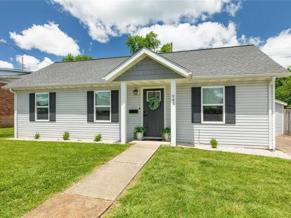 941 E Lorena Ave, Wood River, IL 62095