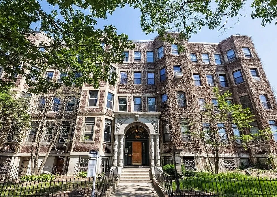 394 Riverway #12