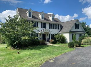 2336 Ridge Dr, Hellertown, PA 18055