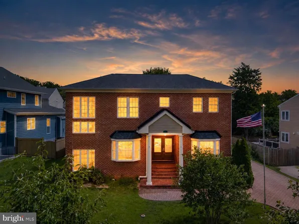 33 N Donelson St, Alexandria, VA 22304