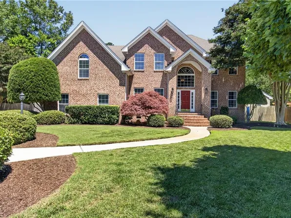 824 Sparks Trce, Chesapeake, VA 23322