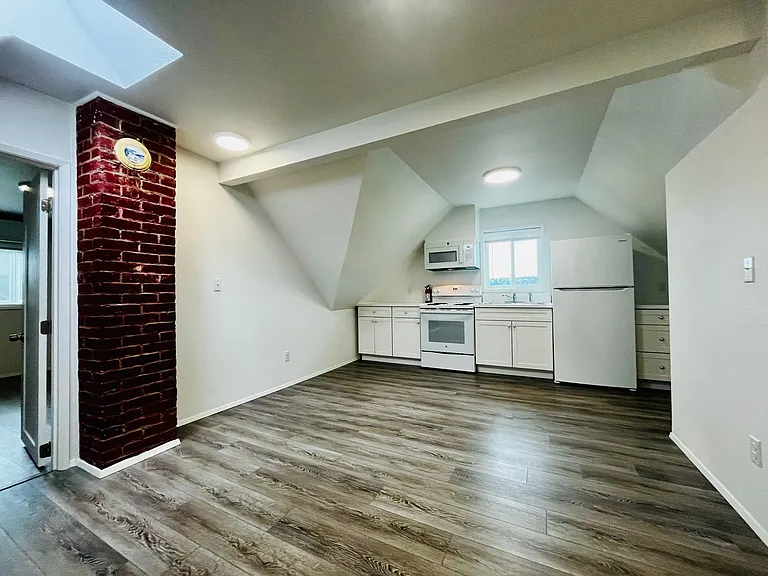 19101 3rd Ave NE #201 — Photo 7