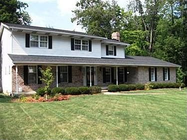 2nd image of 471 Forest Ln