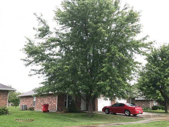 2nd image of 1103 Christie Ln