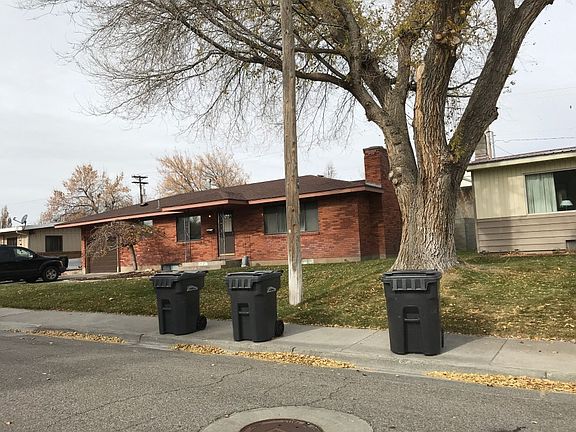 3rd image of 1821 Gallup St