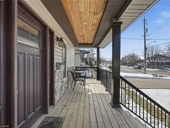 4th image of 228 Green Rd