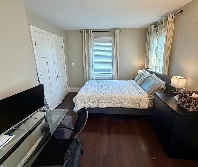 230 Westminster Ave — Photo 9