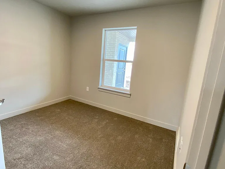 660 N 100 W #105 — Photo 12