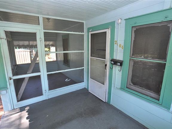 5th image of 2404 E 23rd Ave