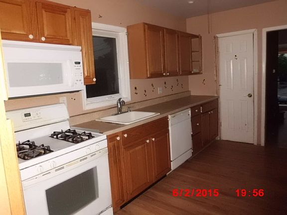 5th image of 222 Lincoln Pl